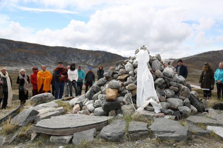 Offering to Divinity and Invoking Spirits Support in Greenland